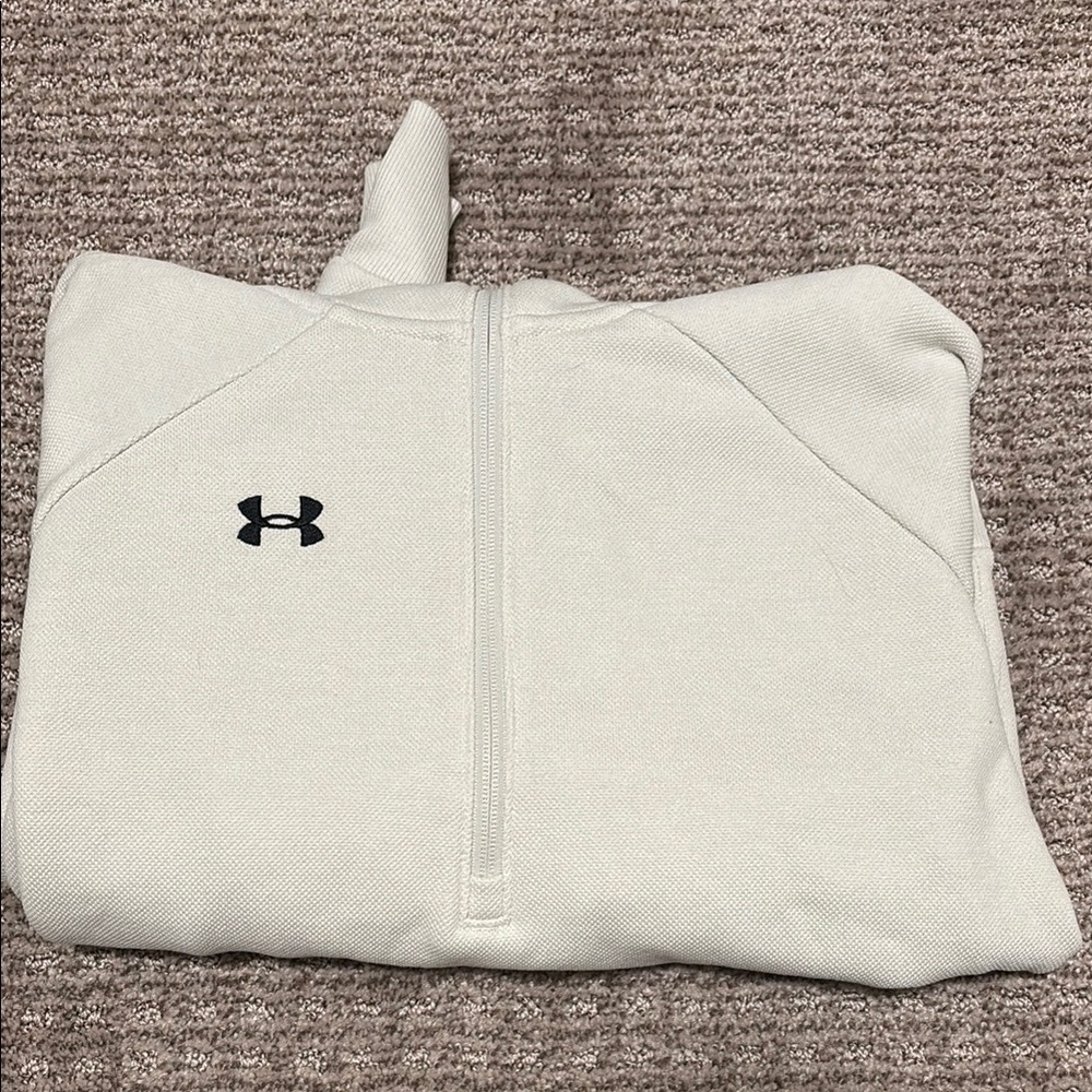 NWT Under Armour sweatshirt